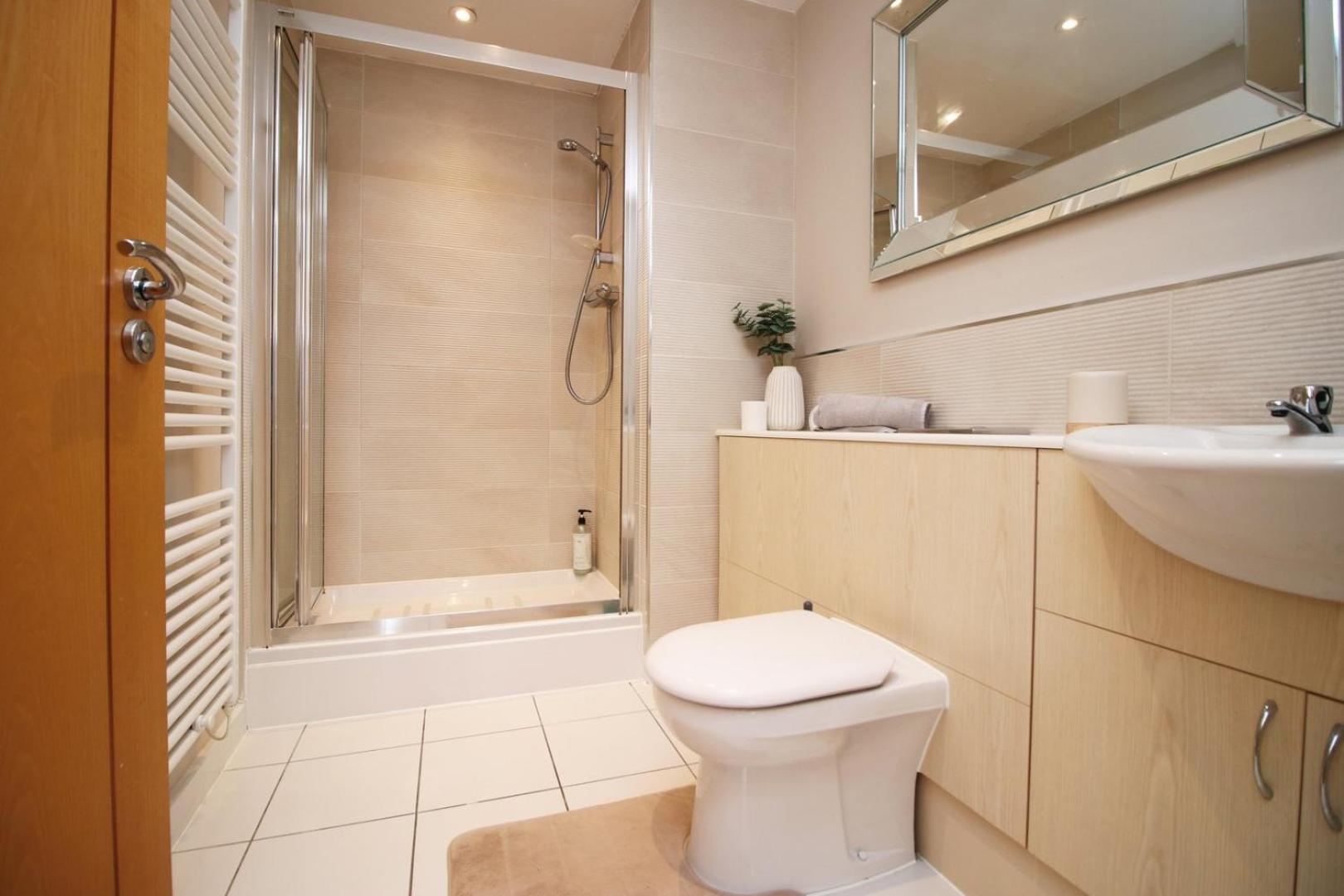 Apartamento Perfect Getaway In Cardiff Marina Exterior foto